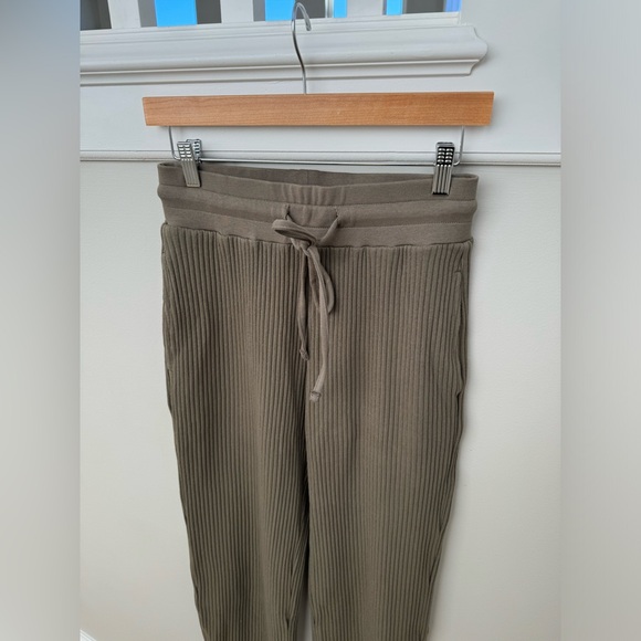 The Range NYC Vital Rib Jogger - Picture 5 of 10